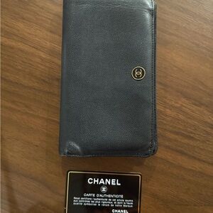 CHANEL Black Leather Card Holder
